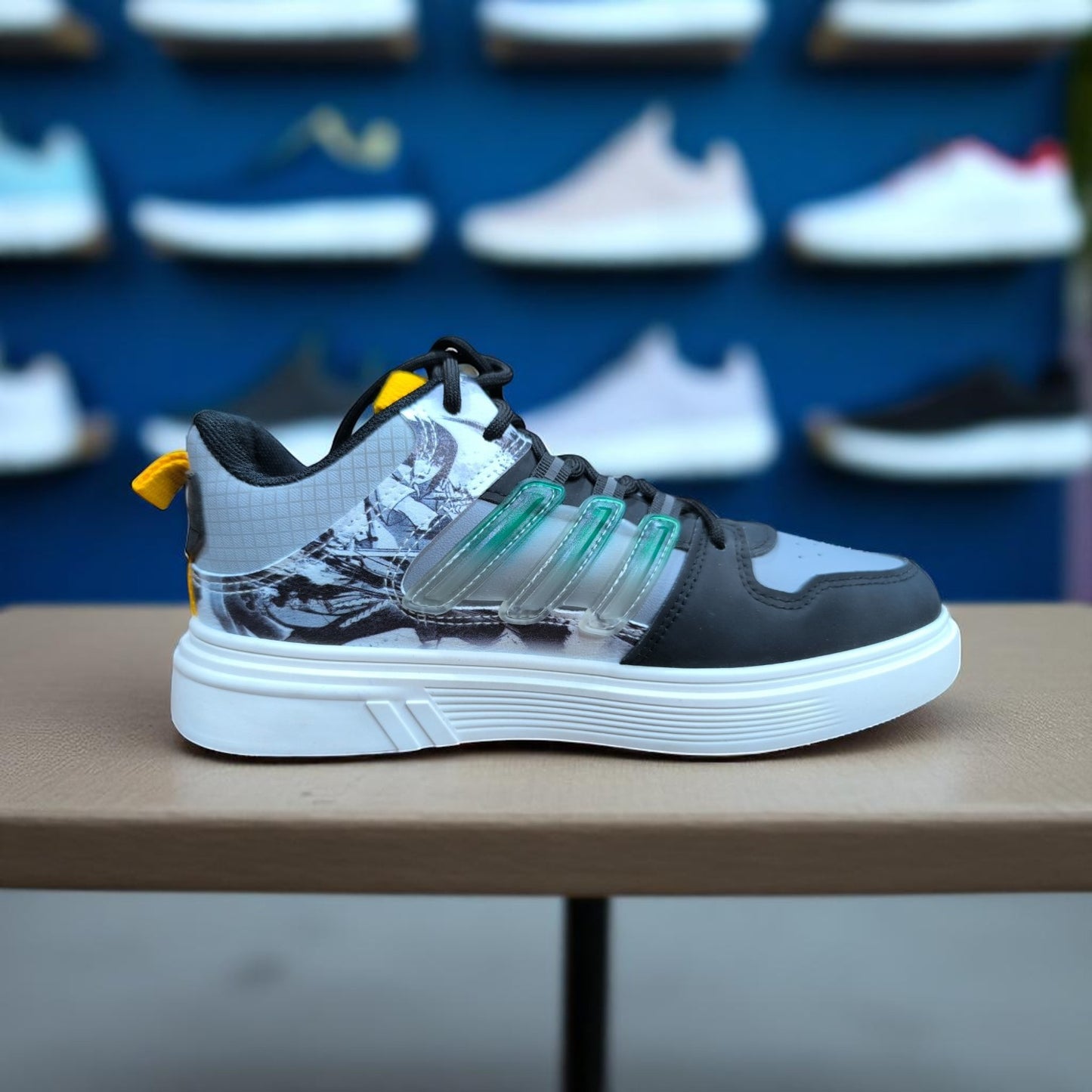 004 Gray Men’s Sneaker Comfortable Casual Shoe