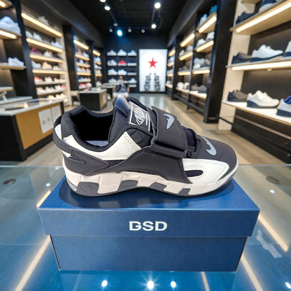 601 Black Winter Sneakers | ১২ থেকে ১৭ বছরের কিশোরদের। সাইজ ৩৬-৪০