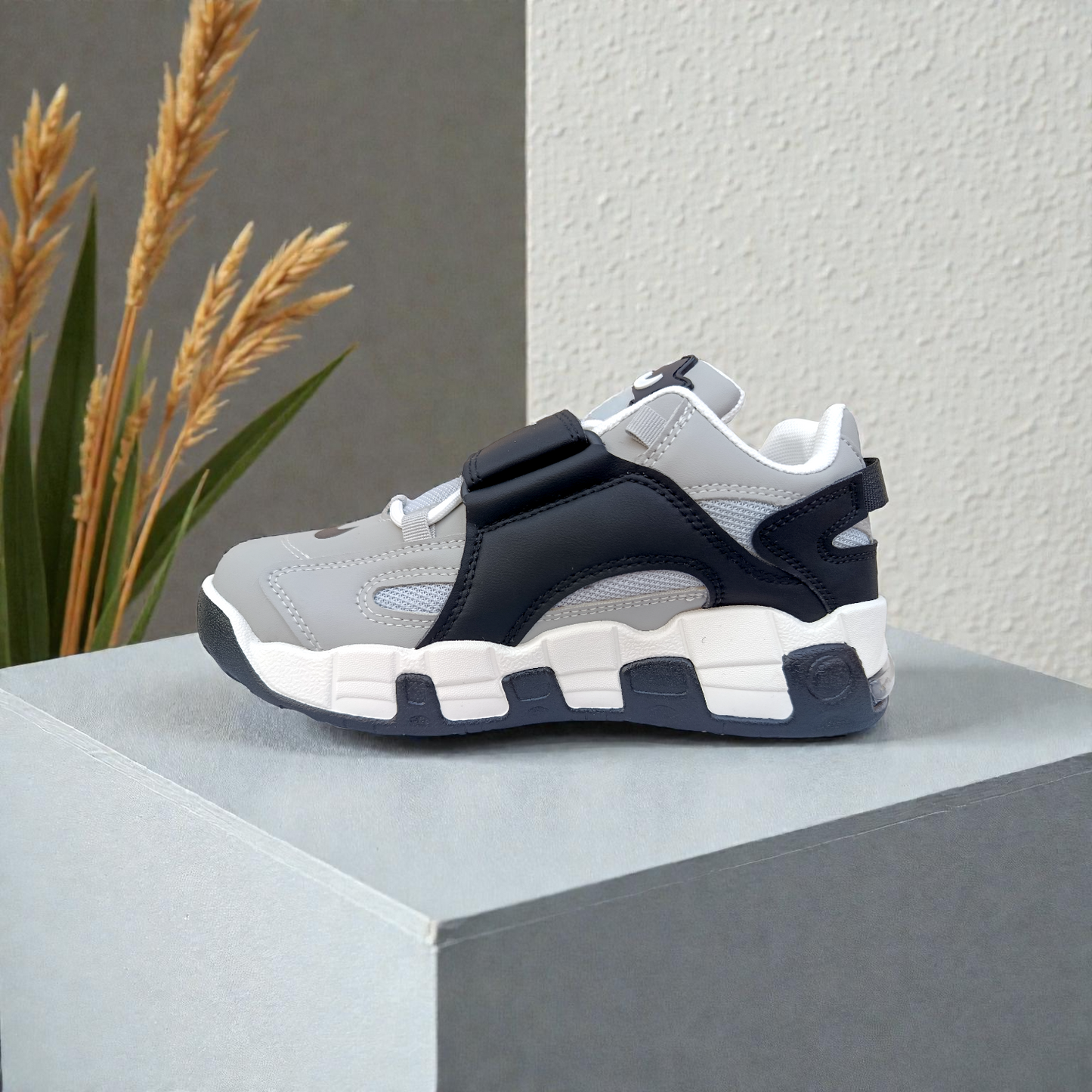 601 Gray Winter Sneakers | ১২ থেকে ১৭ বছরের কিশোরদের। সাইজ ৩৬-৪০