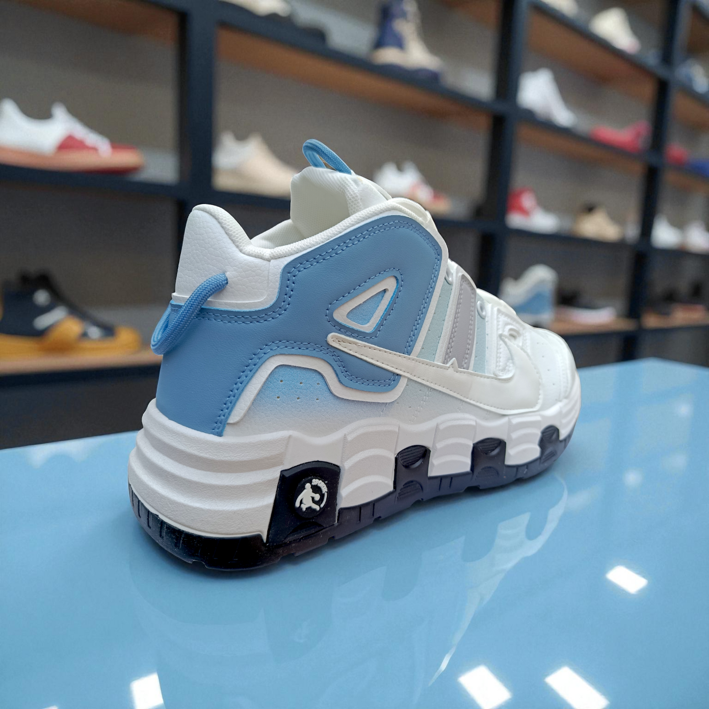 AM04 Sky - Comfort Sneaker For Men's